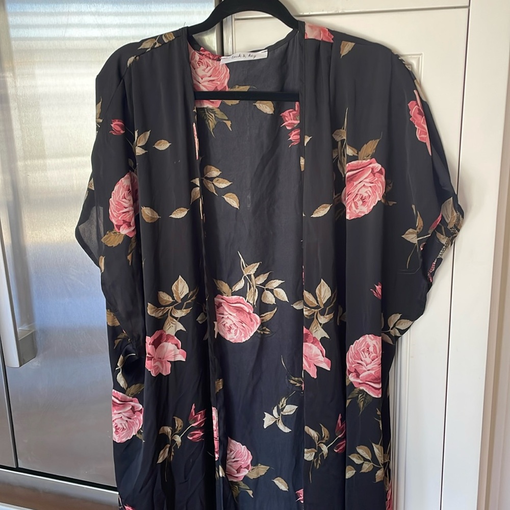 Coverup, black with pink roses, one size